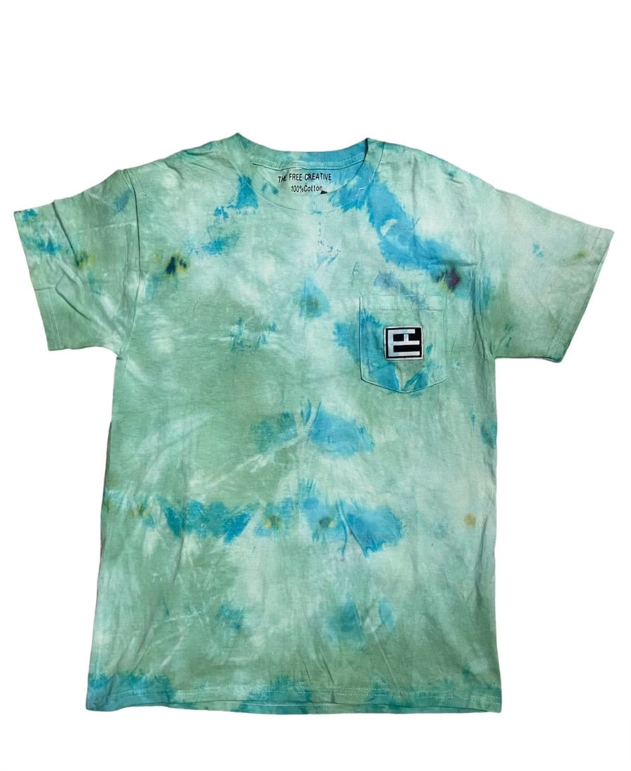 Green Grass and Blue Skies Tee Shirt - M